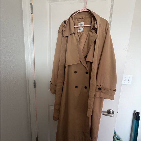 Abercrombie & Fitch Jackets & Blazers - Abercrombie & Fitch Tan Trench Coat